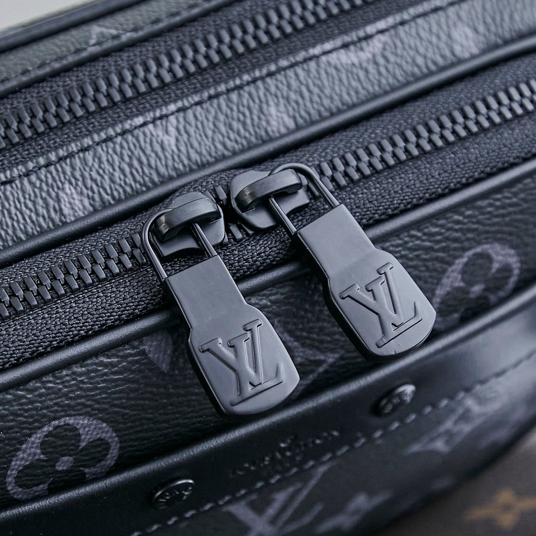 NANO ALPHA 18 EN TOILE ECLIPSE MONOGRAMME NOIRE