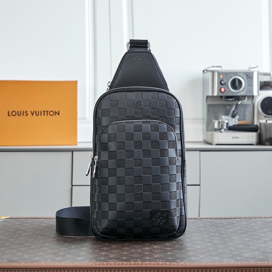 SAC À BANDOULIÈRE AVENUE 31 EN CUIR DE VEAU DAMIER INFINI NOIR