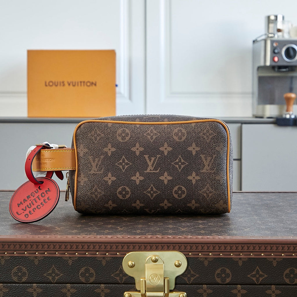 LOCKER DOPP KIT 23 EN TOILE POUSSIÈRE MONOGRAMME MARRON