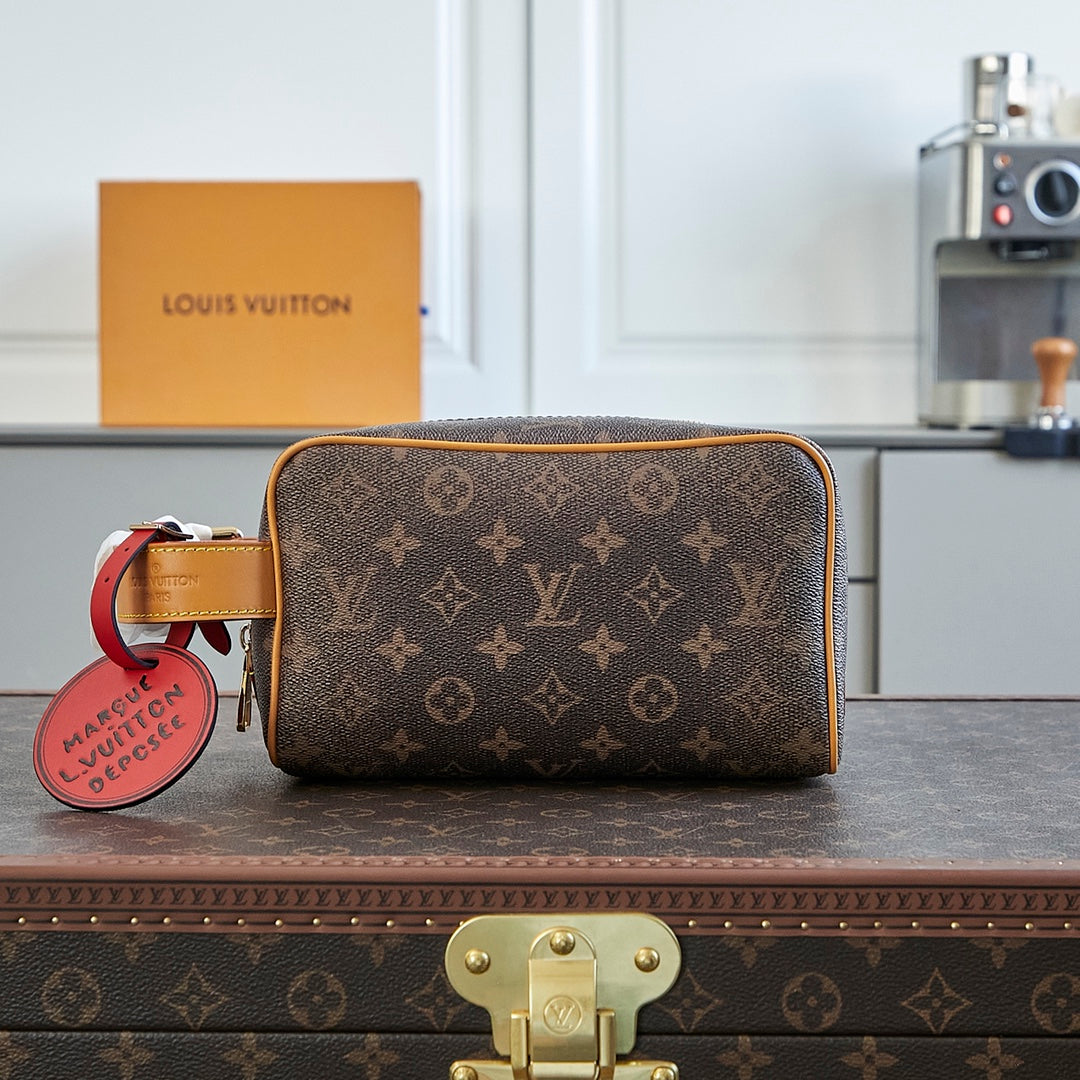 LOCKER DOPP KIT 23 EN TOILE POUSSIÈRE MONOGRAMME MARRON
