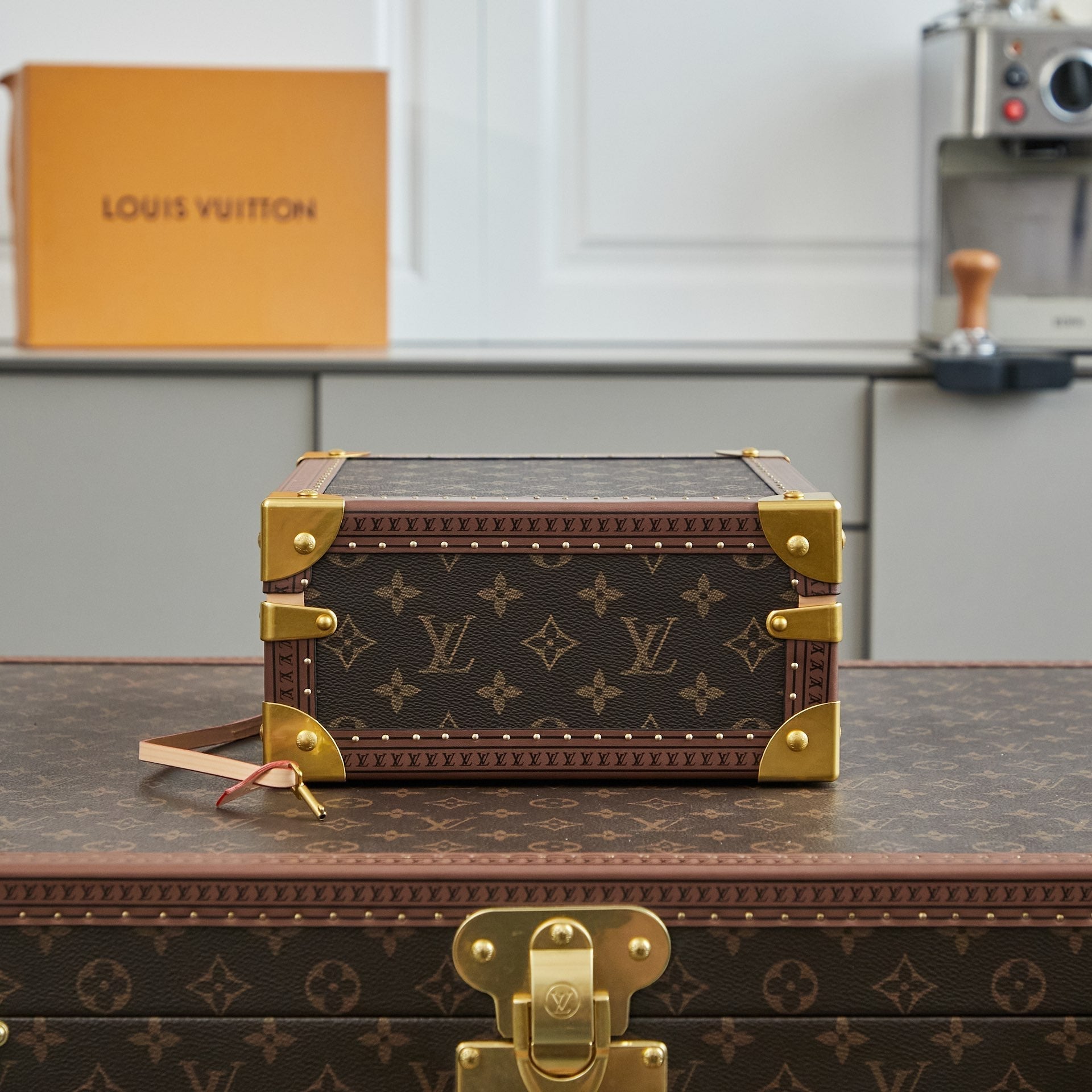 COFFRET JOAILLERIE 24 EN TOILE MONOGRAMME MARRON FONCÉ QUINCAILLERIE DORÉ