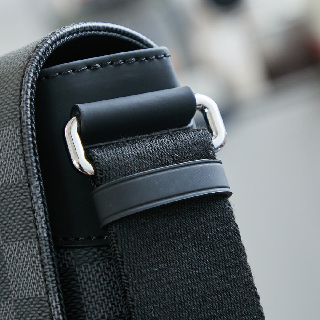 DISTRICT 25 EN TOILE DAMIER GRAPHITE GRIS NOIR