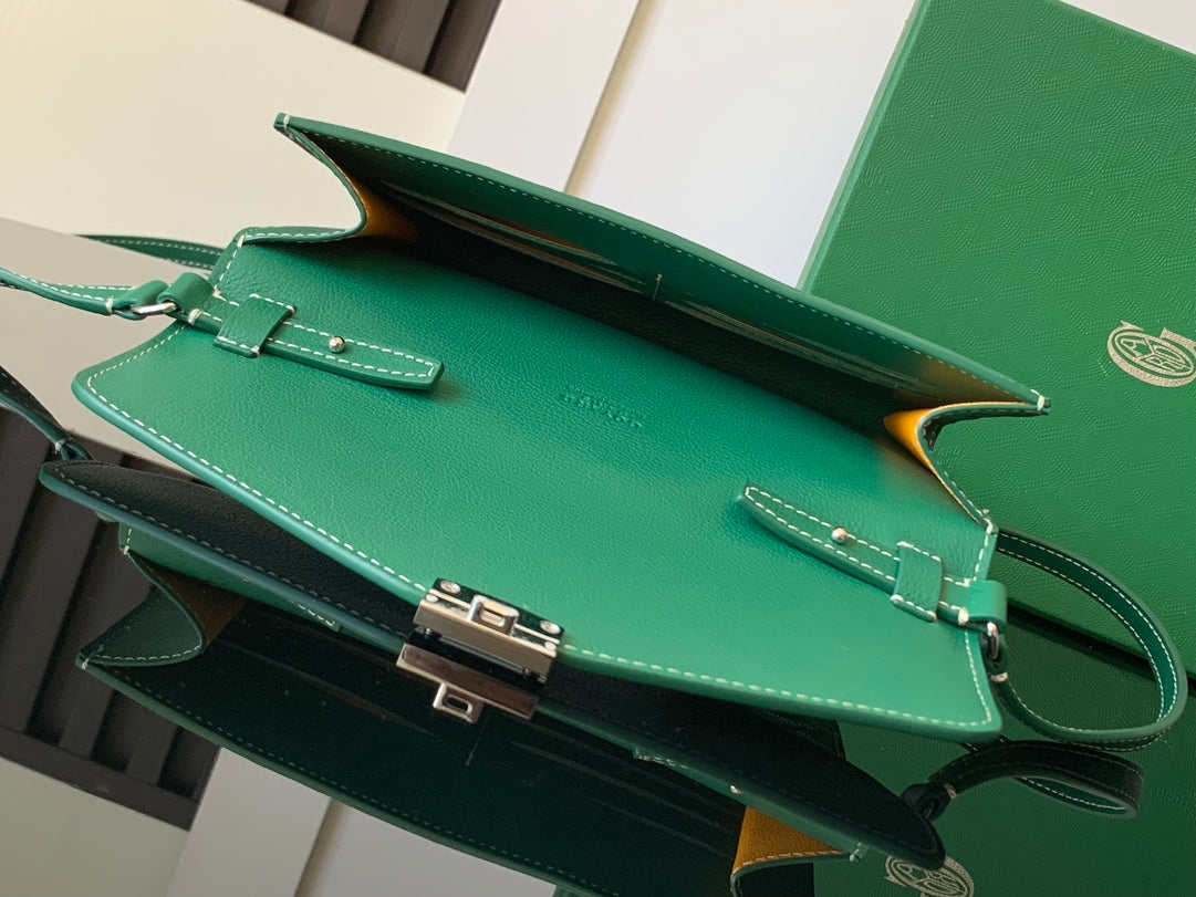 PORTEFEUILLE-POCHETTE CHYPRE 21 EN TOILE GOYARDINE VERTE ET CUIR DE VEAU