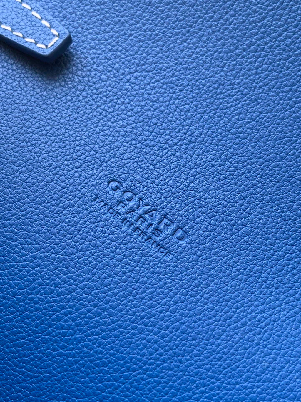 PORTEFEUILLE-POCHETTE CHYPRE 21 EN TOILE GOYARDINE BLEU SAPHIR ET CUIR DE VEAU