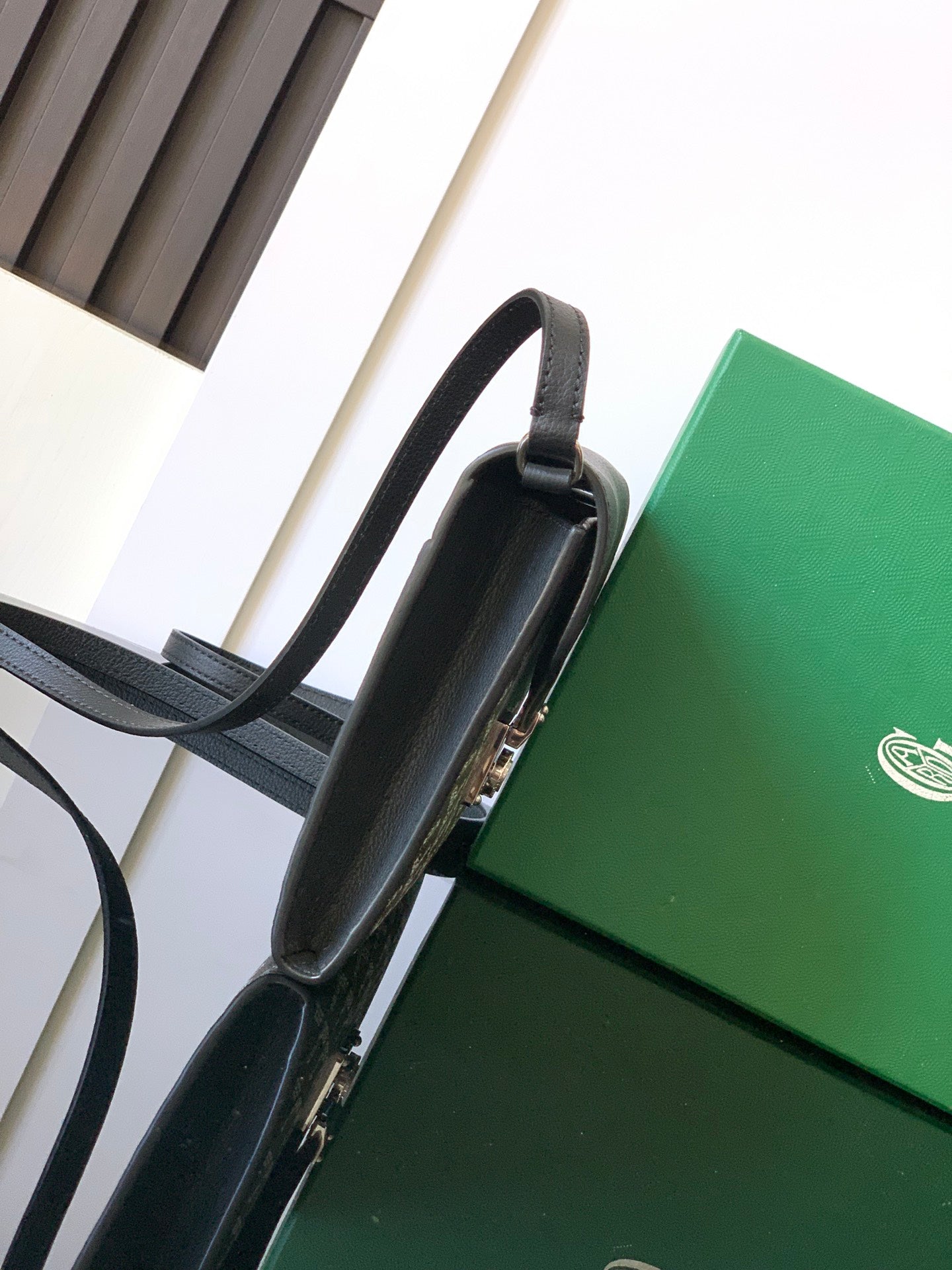 PORTEFEUILLE-POCHETTE CHYPRE 21 EN TOILE GOYARDINE NOIRE ET CUIR DE VEAU