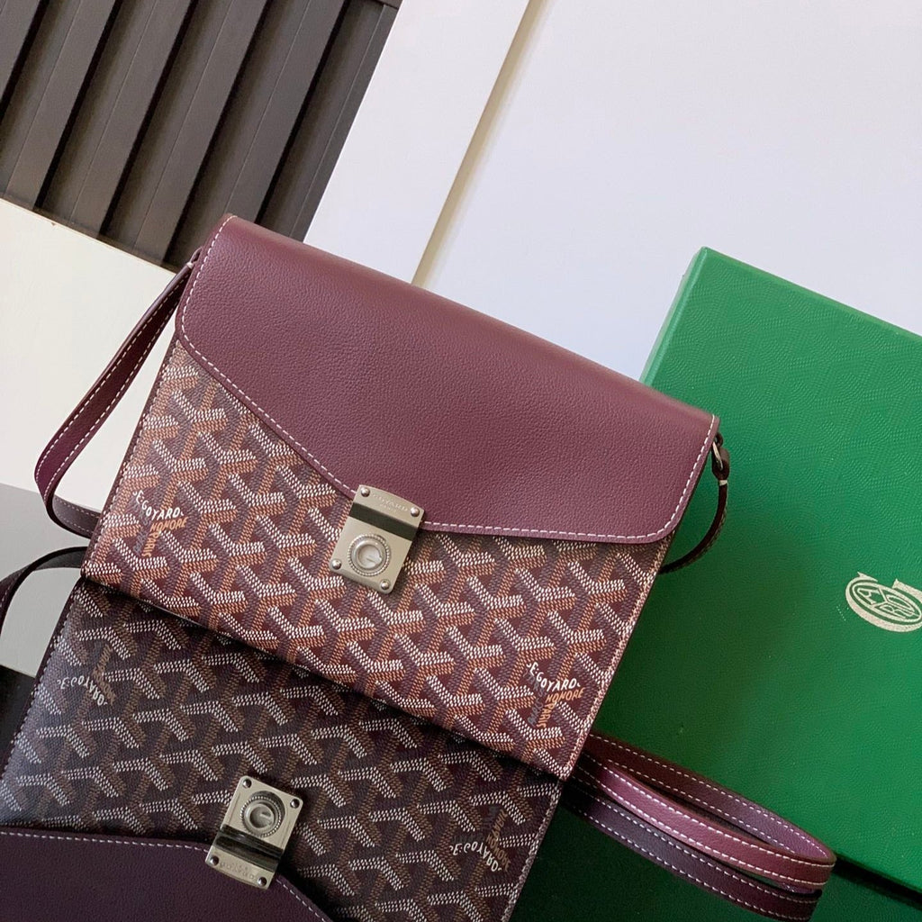 PORTEFEUILLE-POCHETTE CHYPRE 21 EN TOILE GOYARDINE ET CUIR DE VEAU ROUGE VIN