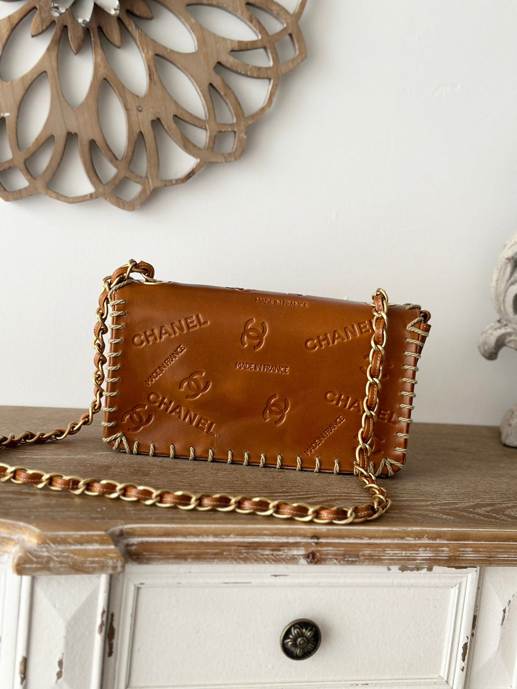 SAC À RABAT MOYEN CC CLASSIQUE 25 CM EN CUIR DE VEAU MARRON