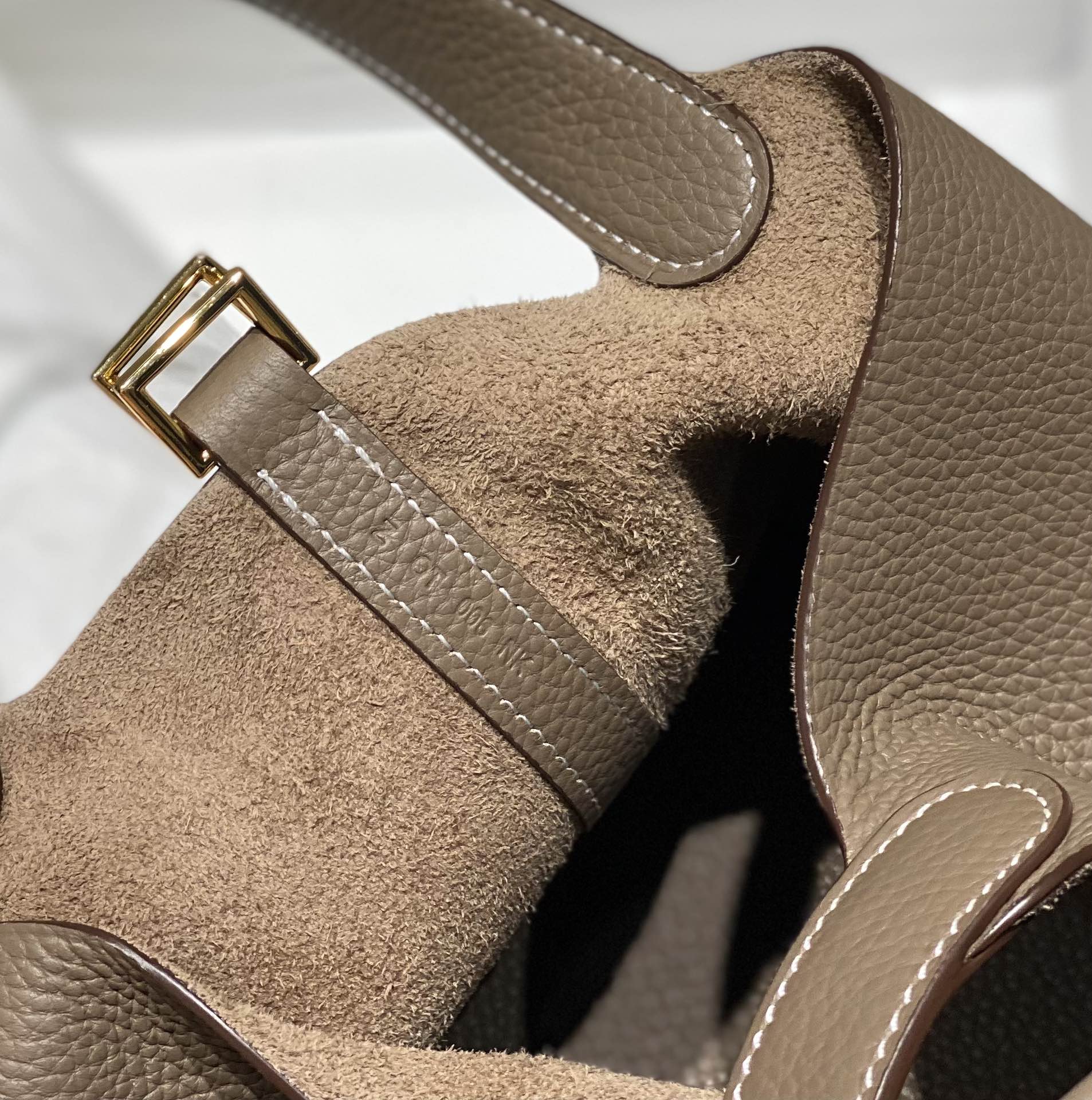 PICOTIN LOCK ETOUPE TOGO CUIR QUINCAILLERIE OR