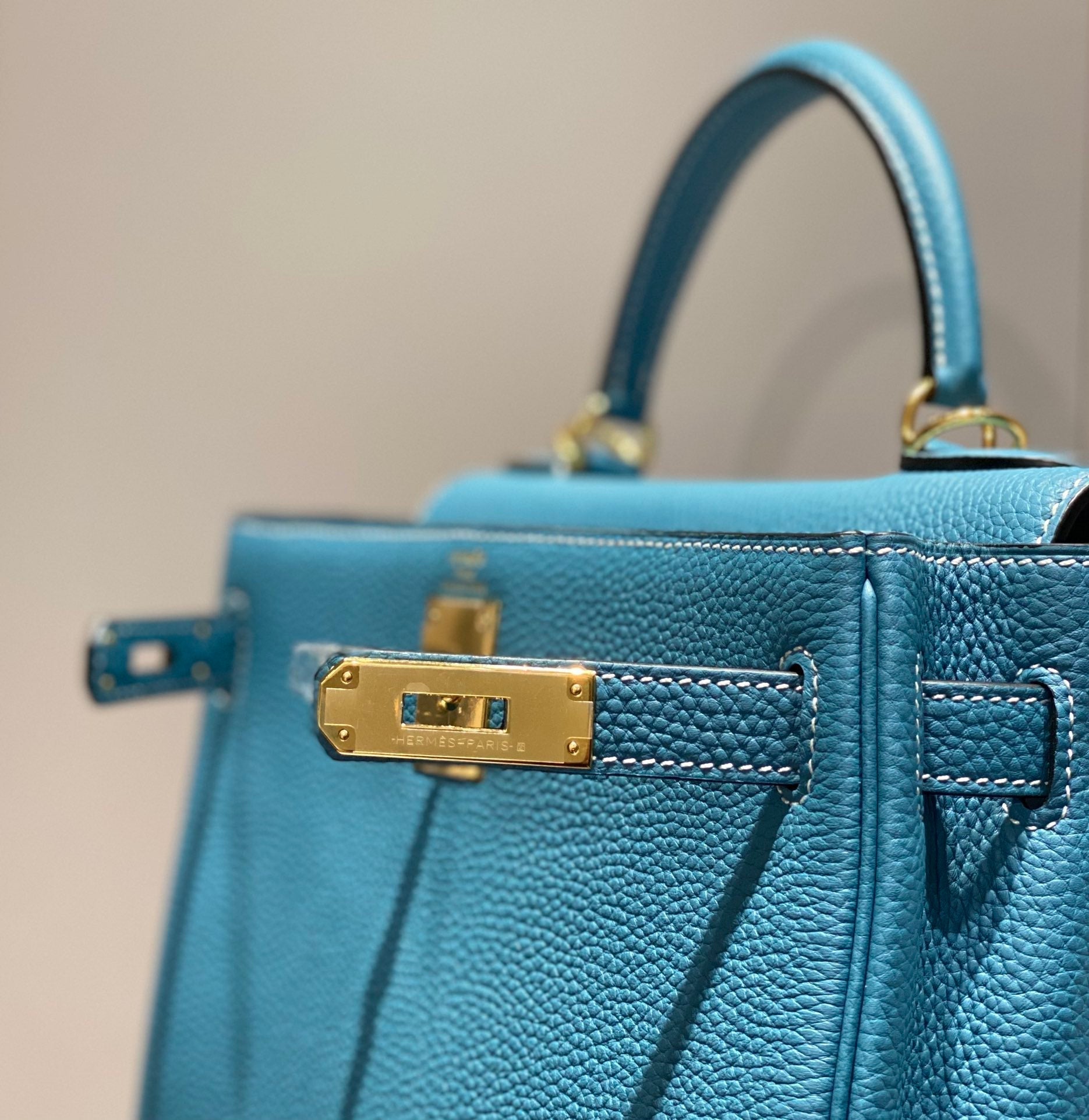 HM ケリー 28cm ブルースカイ トーゴ ゴールド金具