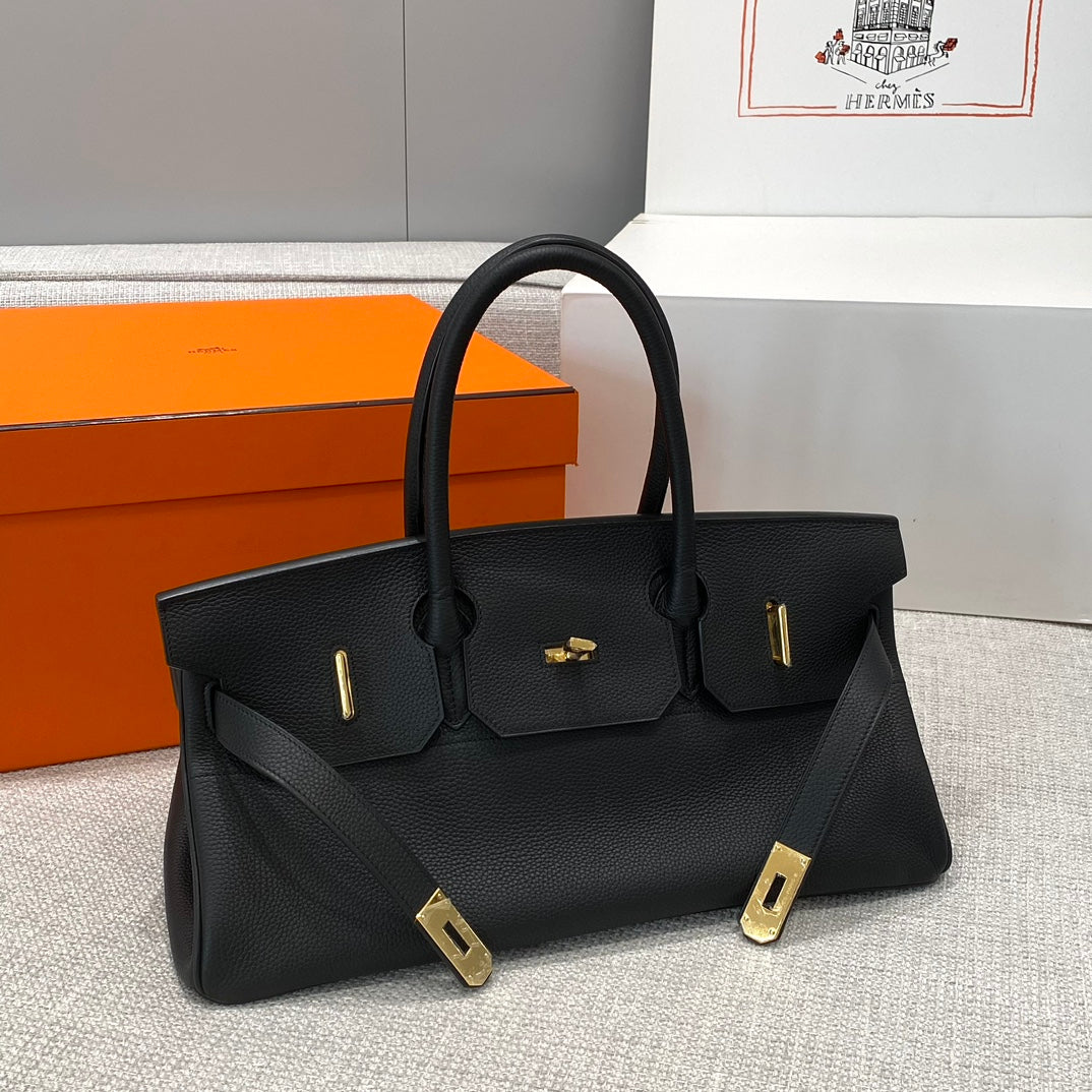 SAC À BANDOULIÈRE HM BIRKIN 42 EN CUIR DE VACHE NOIR AVEC ACCESSOIRES DORÉS 237640