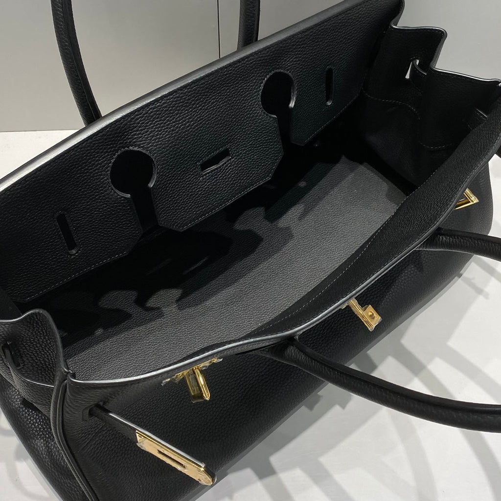 SAC À BANDOULIÈRE HM BIRKIN 42 EN CUIR DE VACHE NOIR AVEC ACCESSOIRES DORÉS 237640