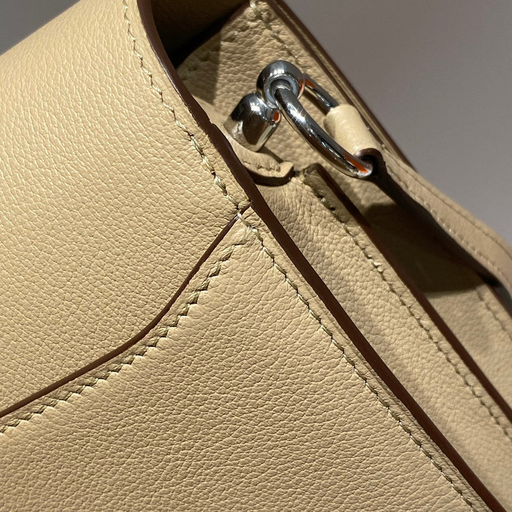 HM SAC ROULIS 18 デンマーク産パイン エバーカラー カーフスキン 237574