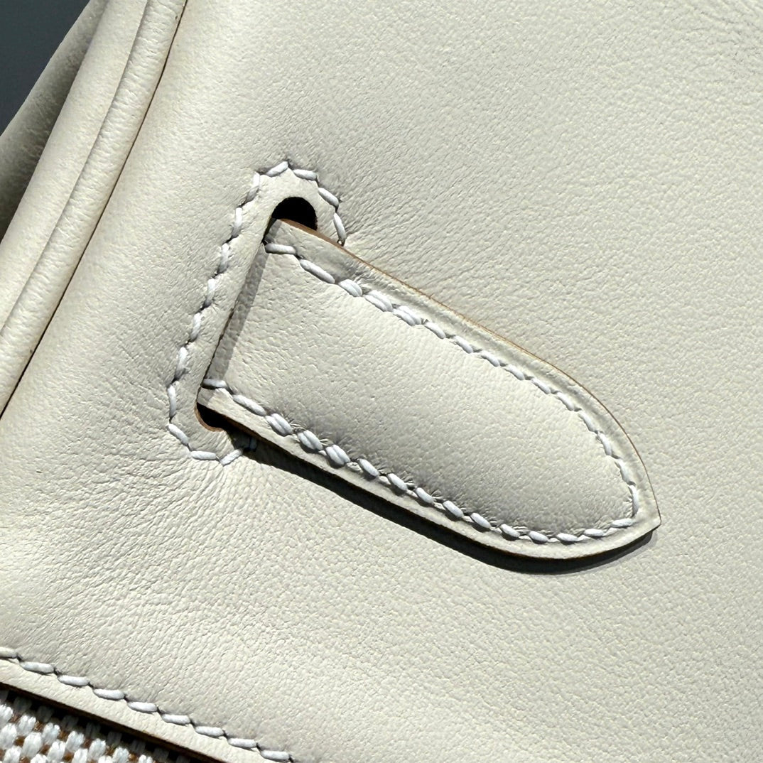 HM BIRKIN 30 MILKSHAKE TOILE BLANCHE AVEC CUIR SWIFT QUINCAILLERIE ARGENTÉE 237310