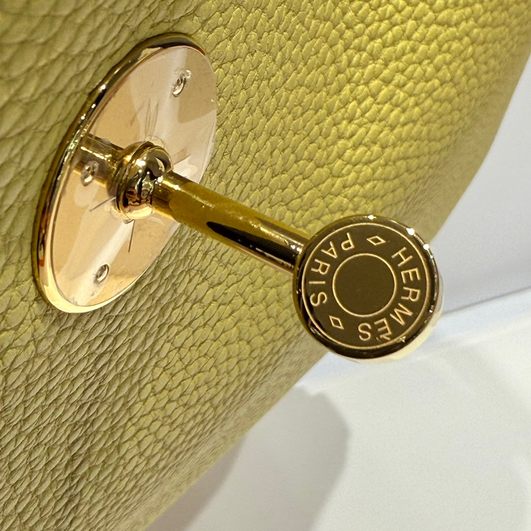 HM LINDY 30 CUIR DE VEAU JAUNE 237636