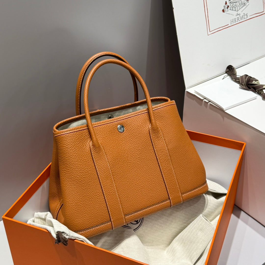 SAC HM GARDEN PARTY 30 EN CUIR DE VEAU RUSSET NEGONDA ​​237632