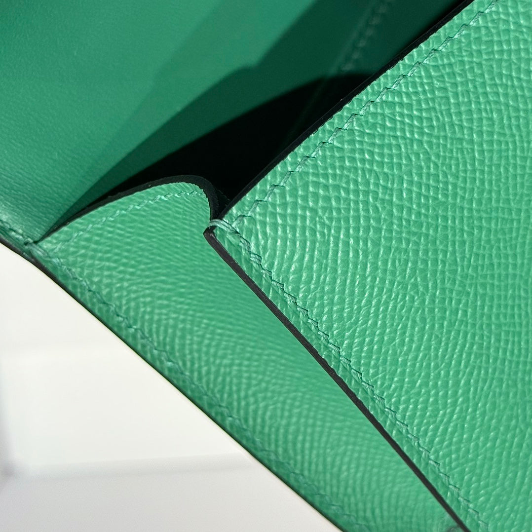 SAC HM CONSTANCE ELAN 24 CM CUIR EPSOM VERT FONCÉ QUINCAILLERIE DORÉ