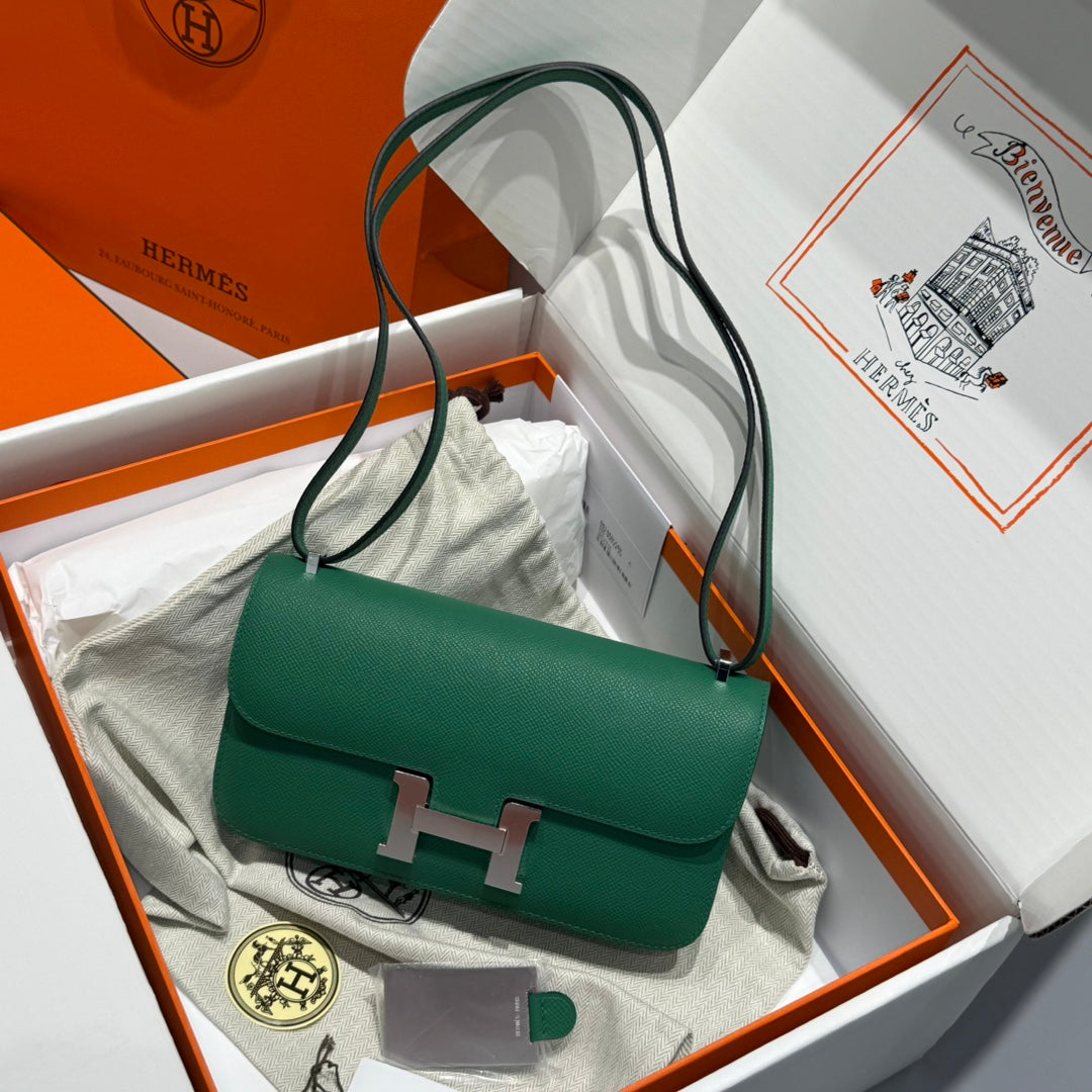 SAC HM CONSTANCE ELAN 24 CM CUIR EPSOM VERT FONCÉ QUINCAILLERIE ARGENTÉE