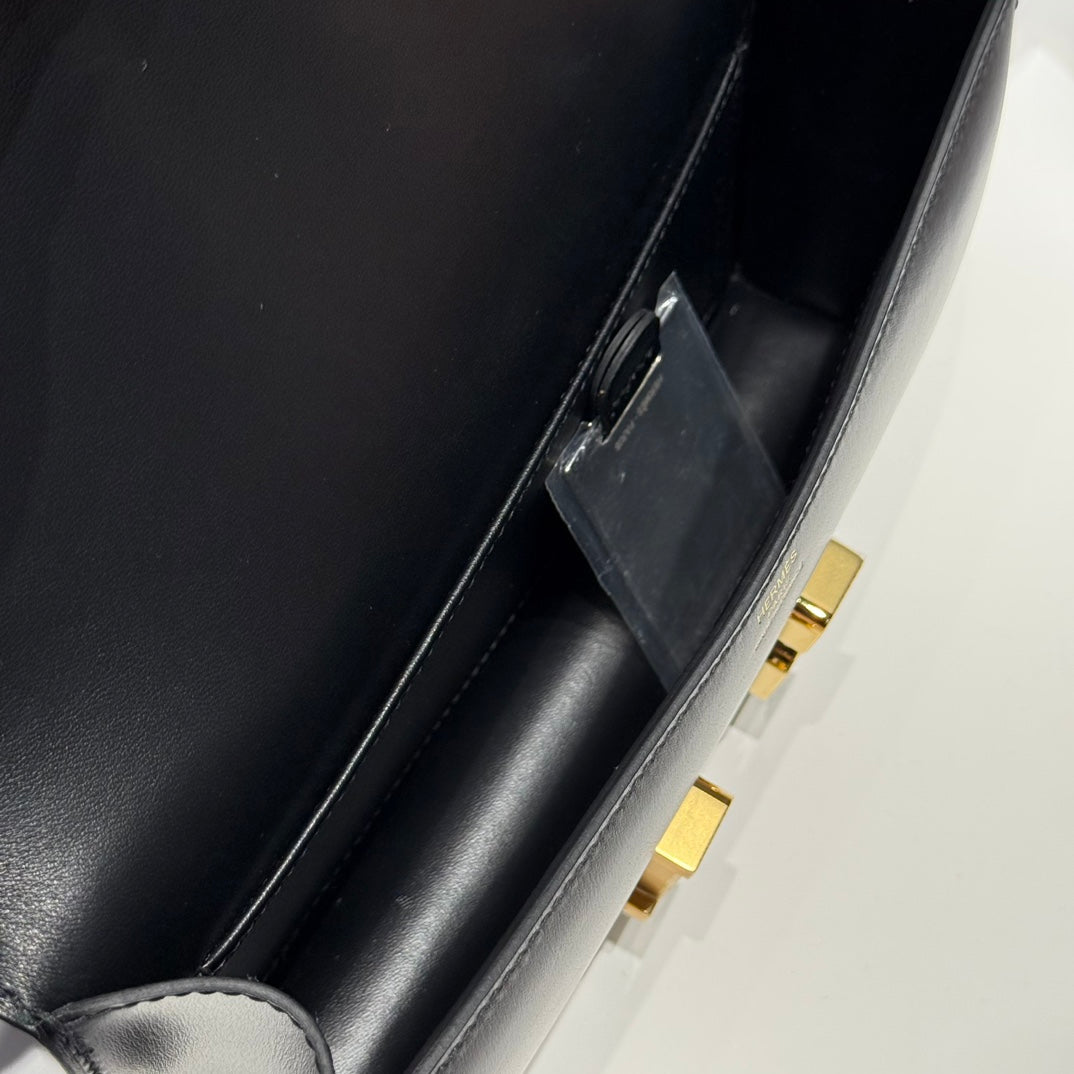 HM コンスタンス エラン 24cm バッグ ブラック ボックスカーフスキン ゴールド金具
