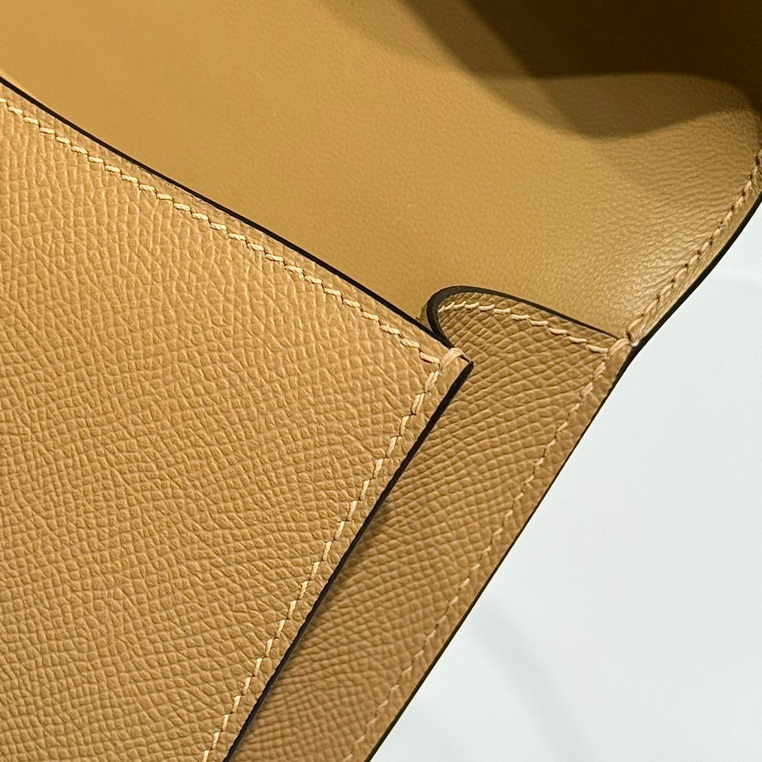 SAC HM CONSTANCE ELAN 24 CM EN CUIR EPSOM MARRON ET QUINCAILLERIE DORÉE