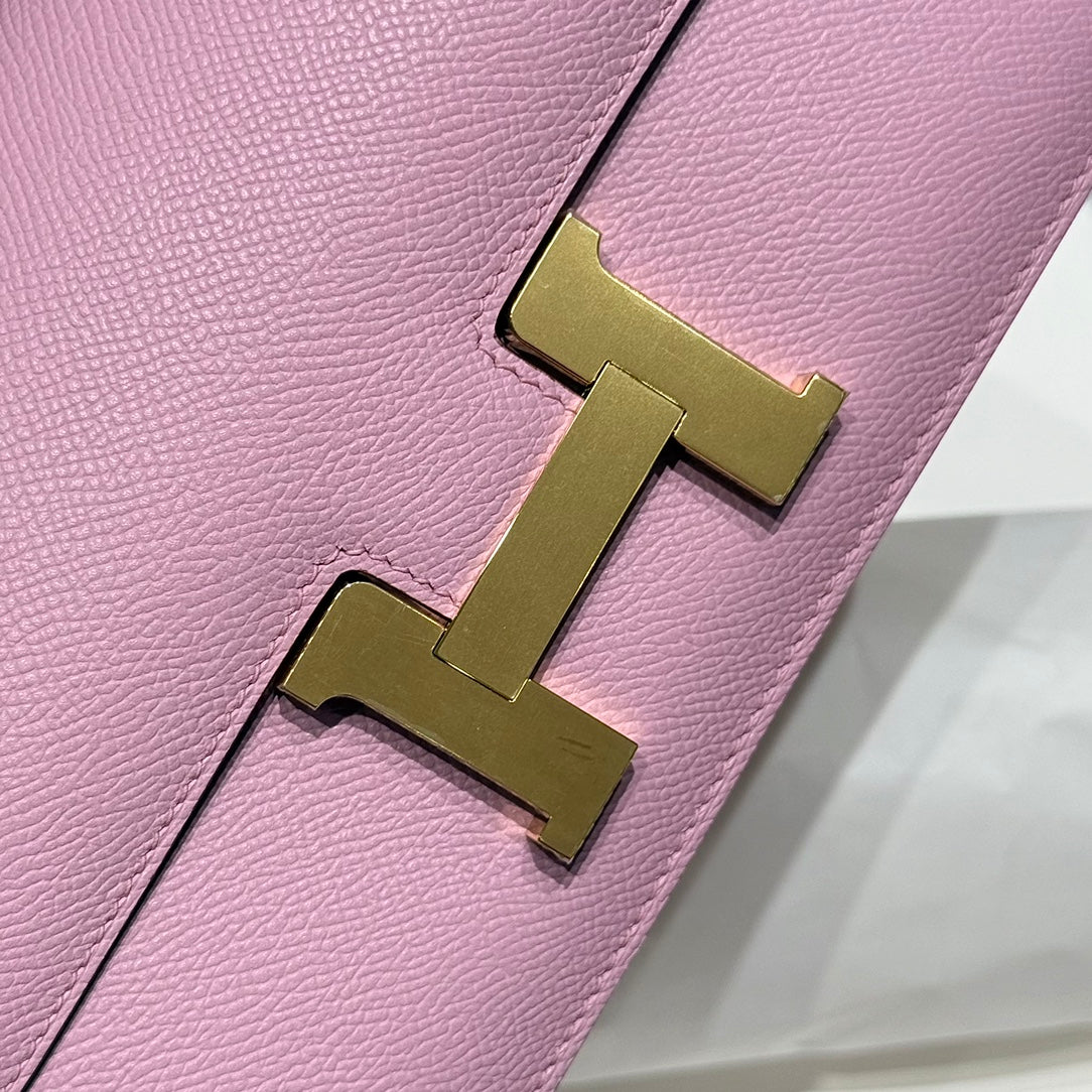 SAC HM CONSTANCE ELAN 24 CM EN CUIR EPSOM ROSE CLAIR ET QUINCAILLERIE DORÉ