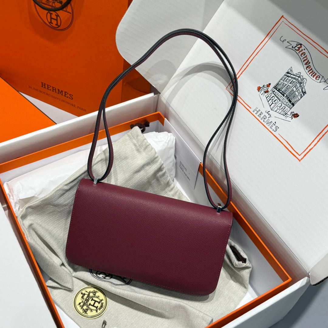 SAC HM CONSTANCE ELAN 24 CM CUIR EPSOM BORDEAUX QUINCAILLERIE ARGENTÉE