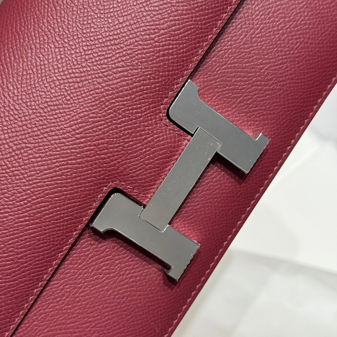 SAC HM CONSTANCE ELAN 24 CM CUIR EPSOM BORDEAUX QUINCAILLERIE ARGENTÉE