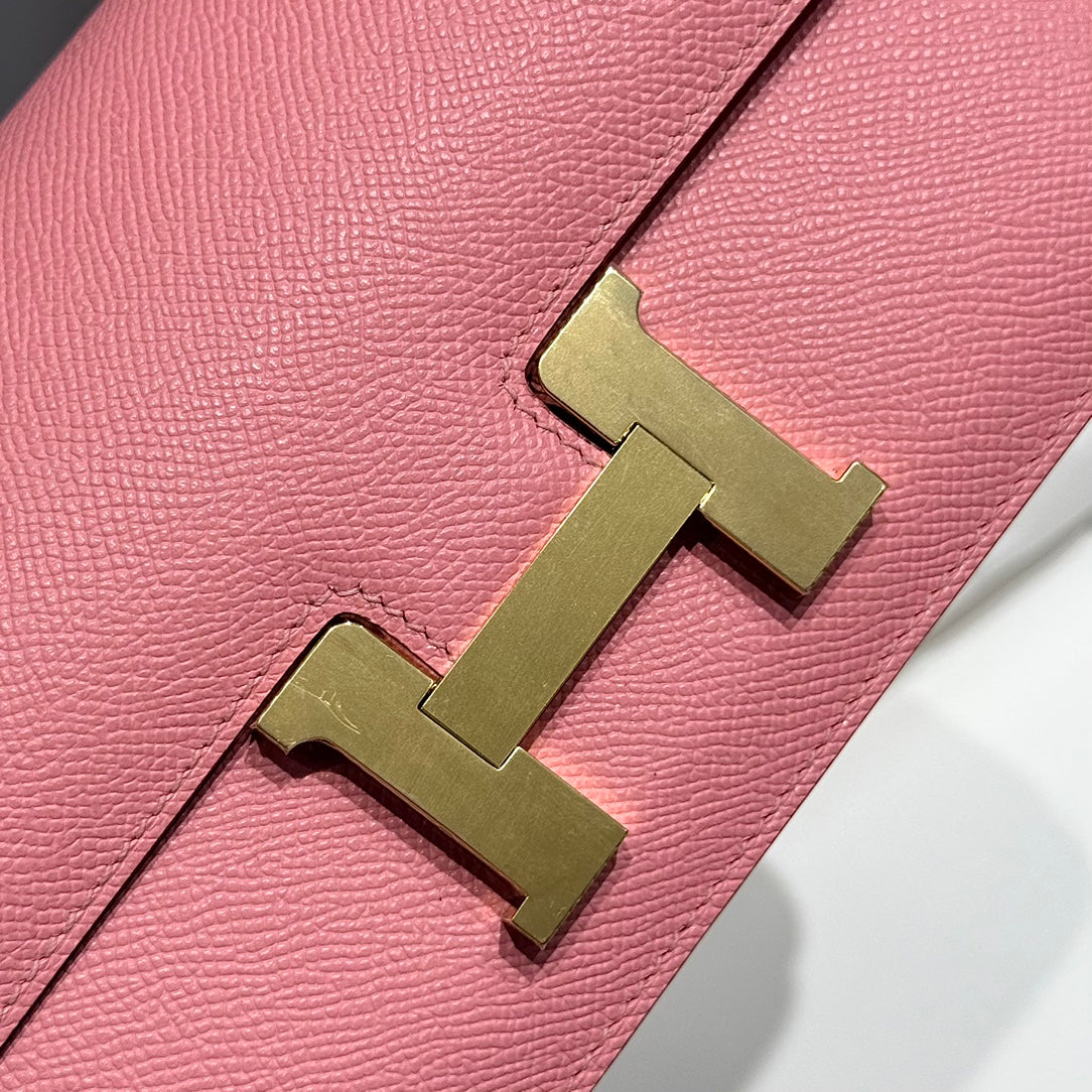 SAC HM CONSTANCE ELAN 24 CM EN CUIR EPSOM ROSE ET QUINCAILLERIE DORÉE