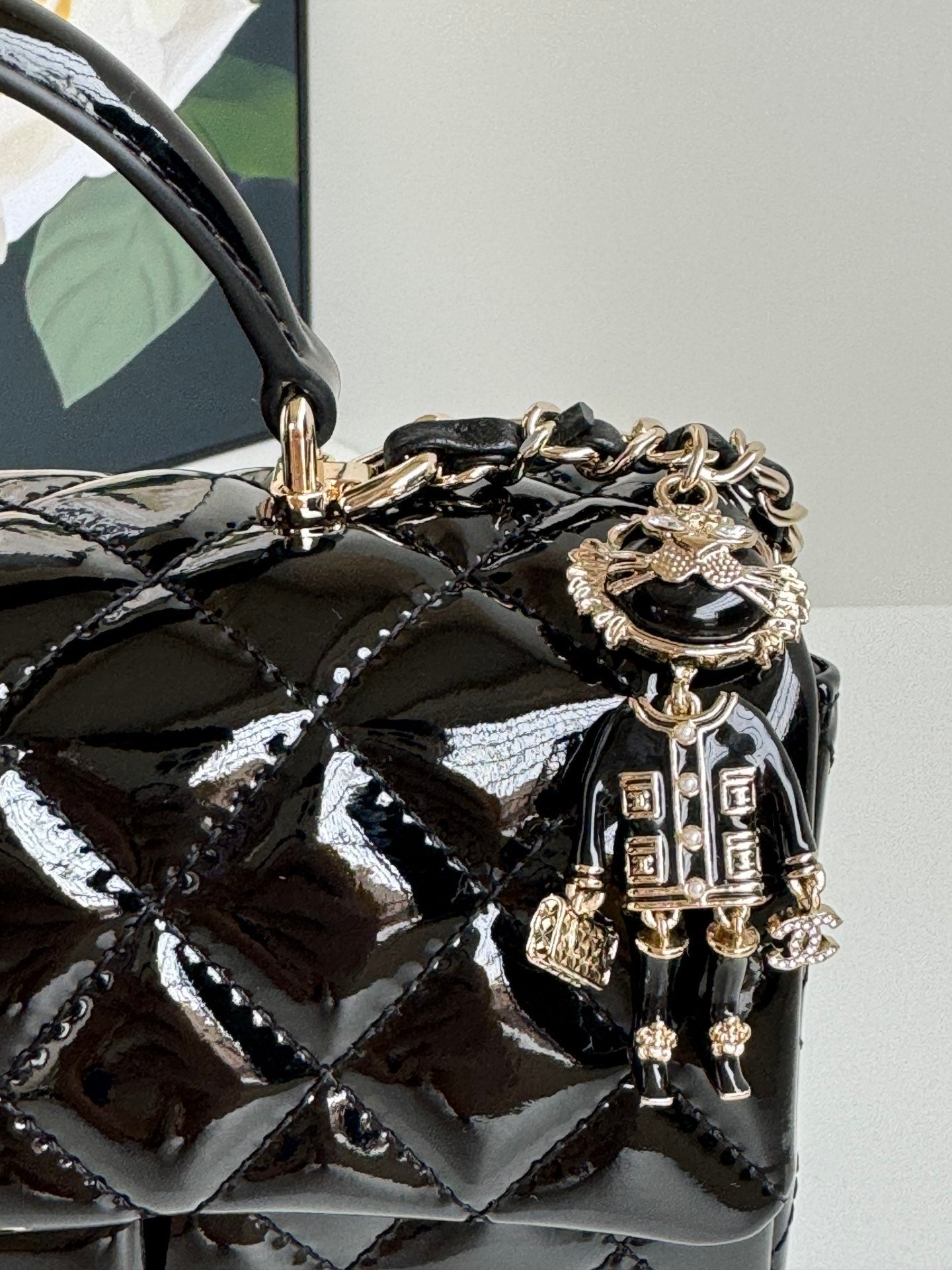 24C MINI FLAP BAG 20CM WITH TOP HANDLE BLACK PATENT CALFSKIN