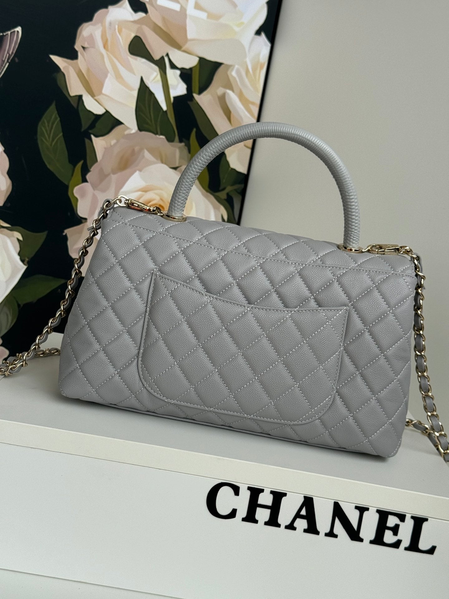 COCO HANDLE MEDIUM 29CM GREY QUILTED CAVIAR LEATHER GOLD HARDWARE