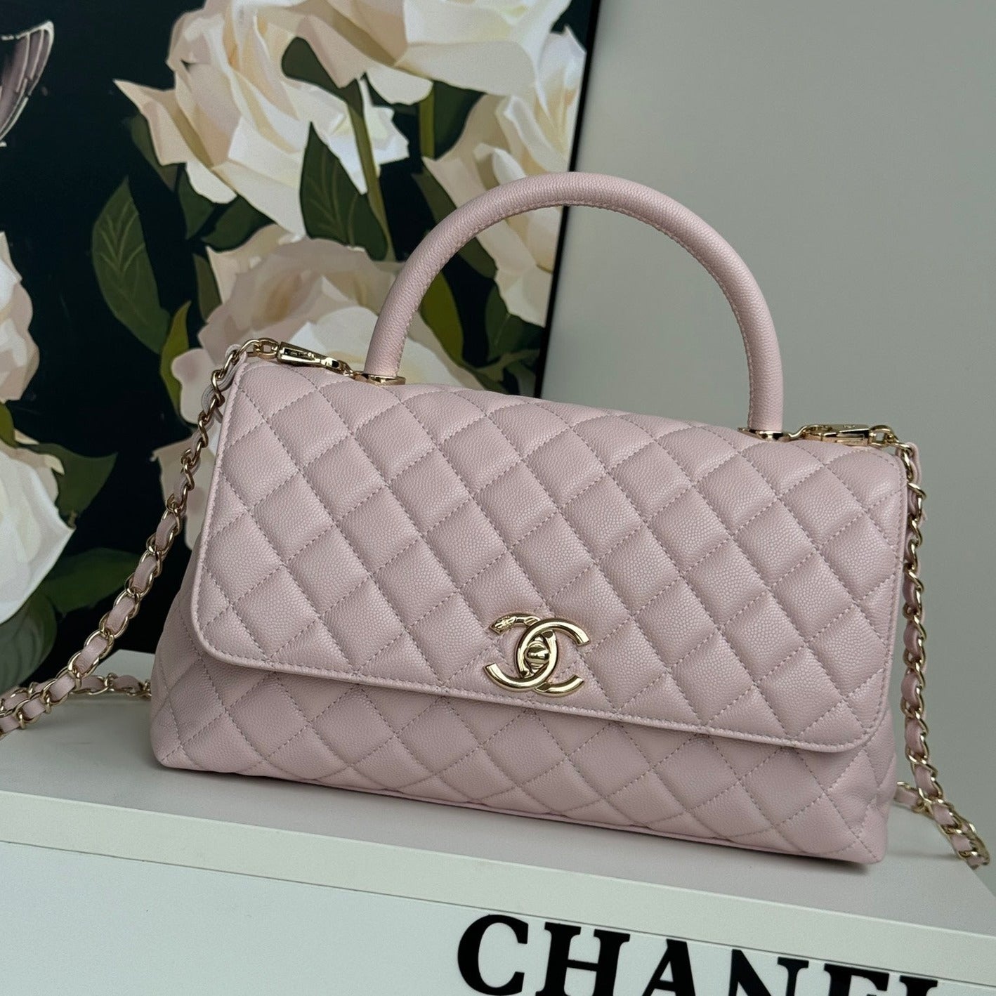 COCO HANDLE MEDIUM 29CM PASTEL PINK QUILTED CAVIAR LEATHER GOLD HARDWARE