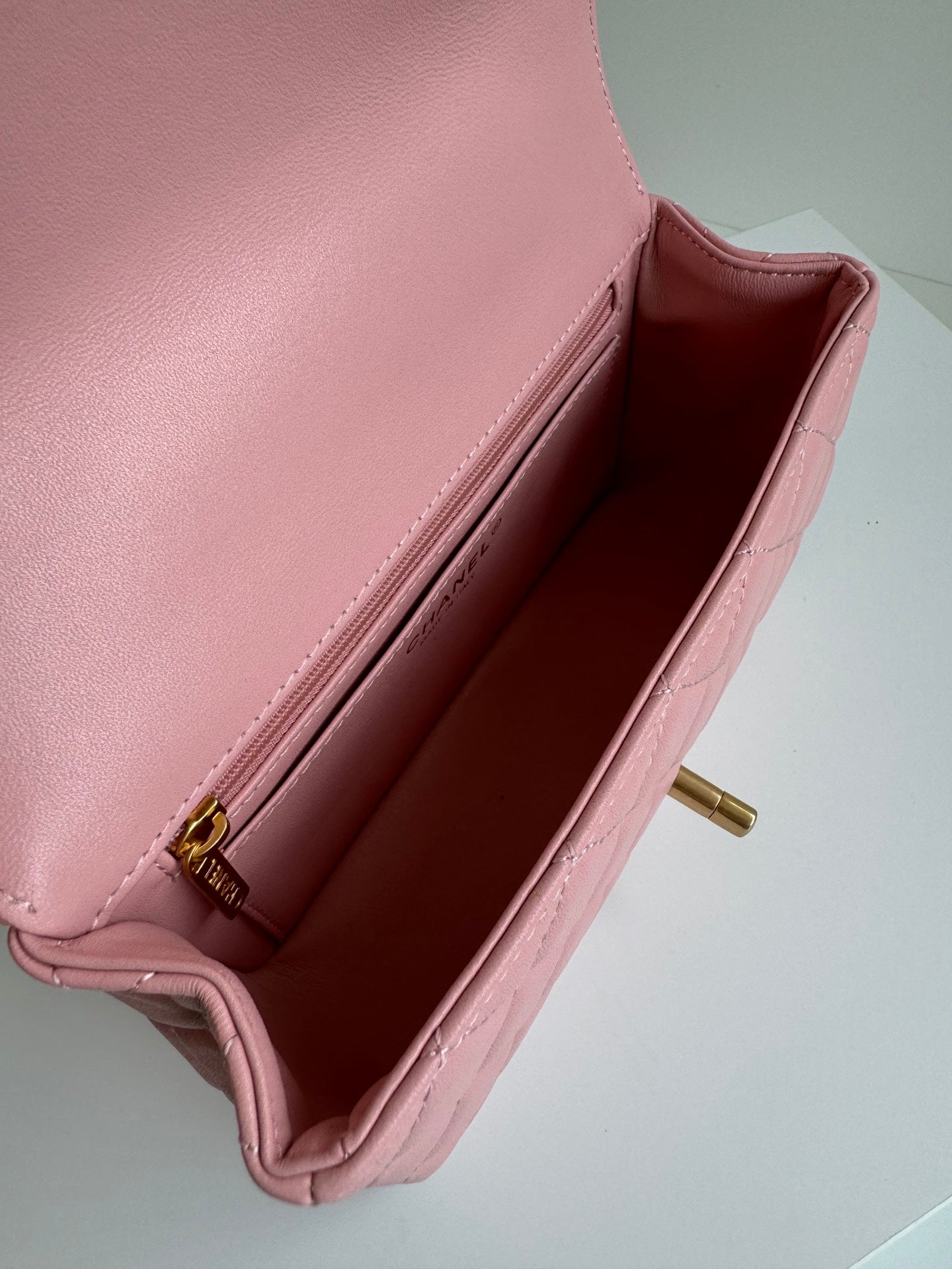 24C MINI FLAP BAG 20CM WITH TOP HANDLE PINK LAMBSKIN