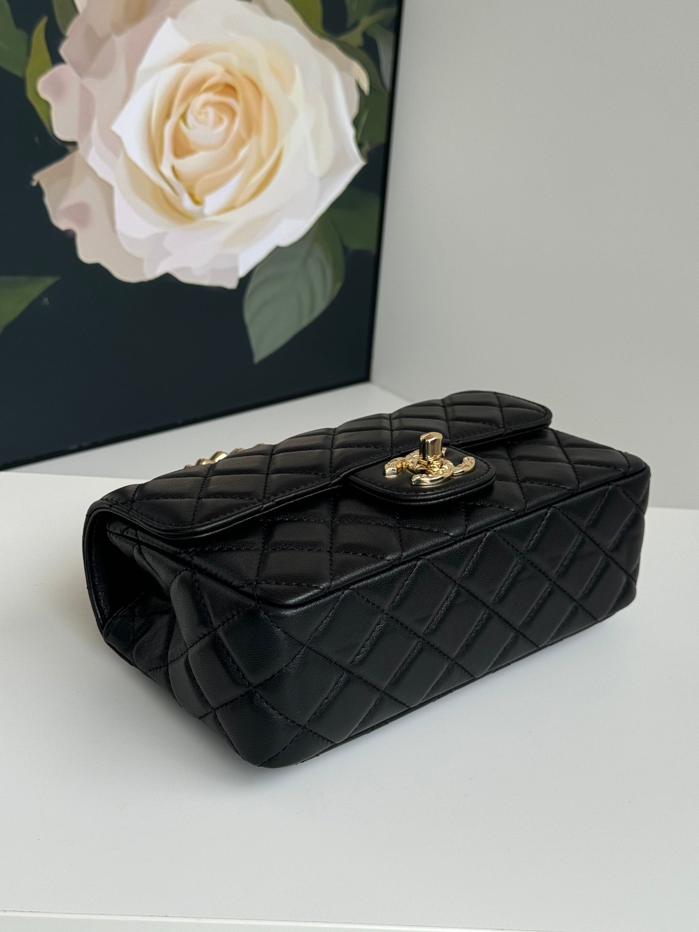24C MINI FLAP BAG 20CM WITH TOP HANDLE BLACK LAMBSKIN