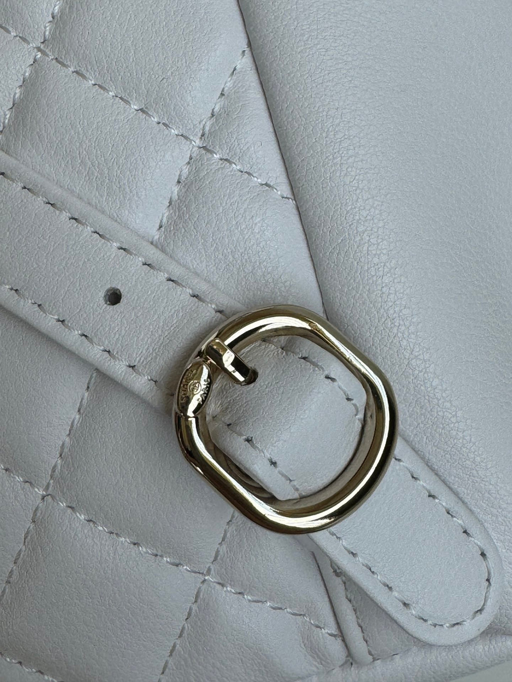 DUMA BACKPACK 22CM WHITE LAMBSKIN LIGHT GOLD HARDWARE