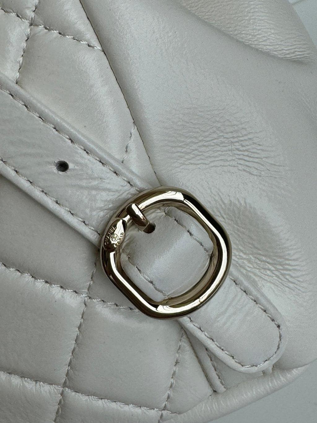 DUMA BACKPACK 18CM WHITE LAMBSKIN LIGHT GOLD HARDWARE