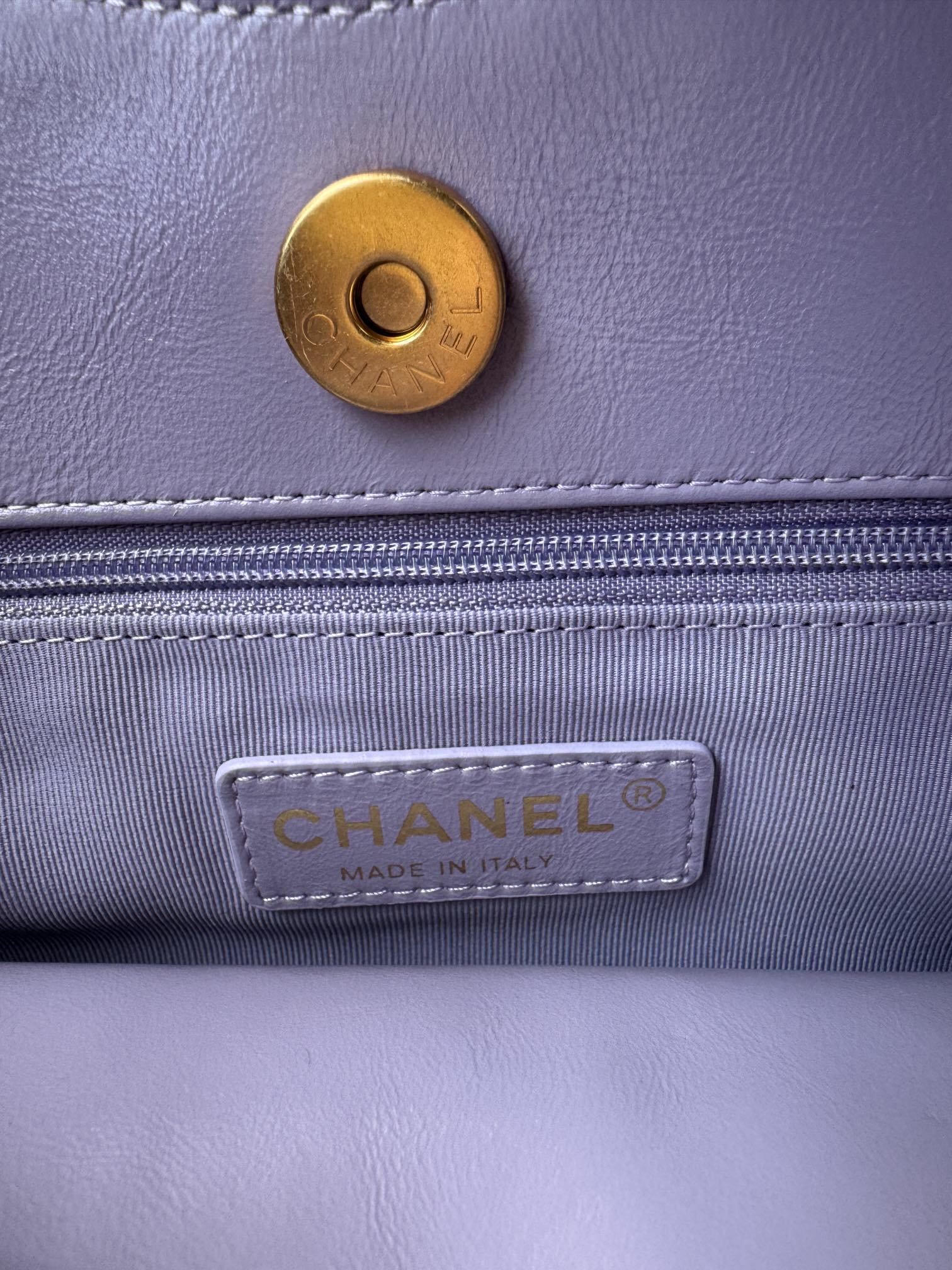 CC 23C SMALL HOBO BAG 21.5 VIOLET LAMBSKIN GOLD HARDWARE