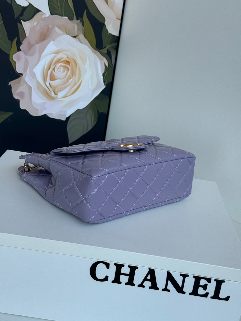 CC 23C PETIT SAC HOBO 21,5 CUIR D'AGNEAU VIOLET QUINCAILLERIE DORÉ
