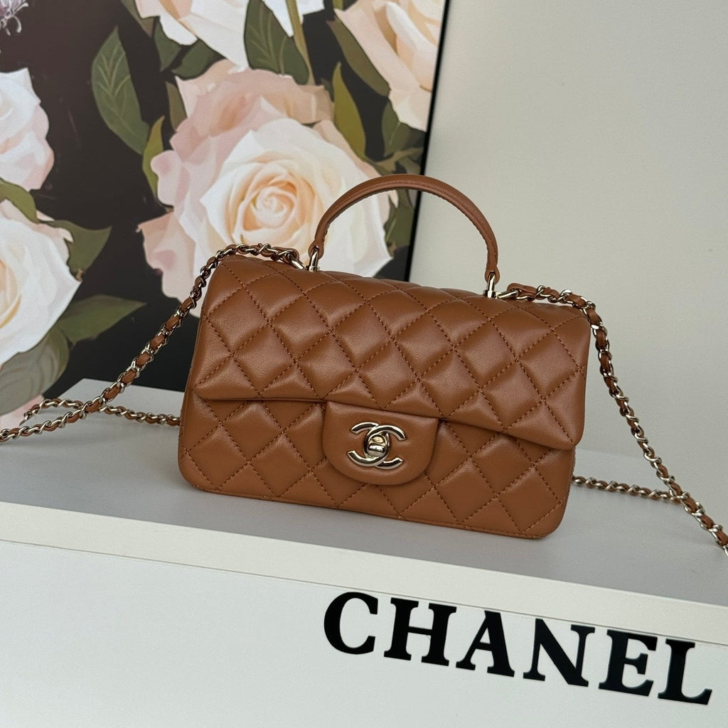 SAC À RABAT 20 EN CUIR D'AGNEAU MARRON BRONZE AVEC POIGNÉE 