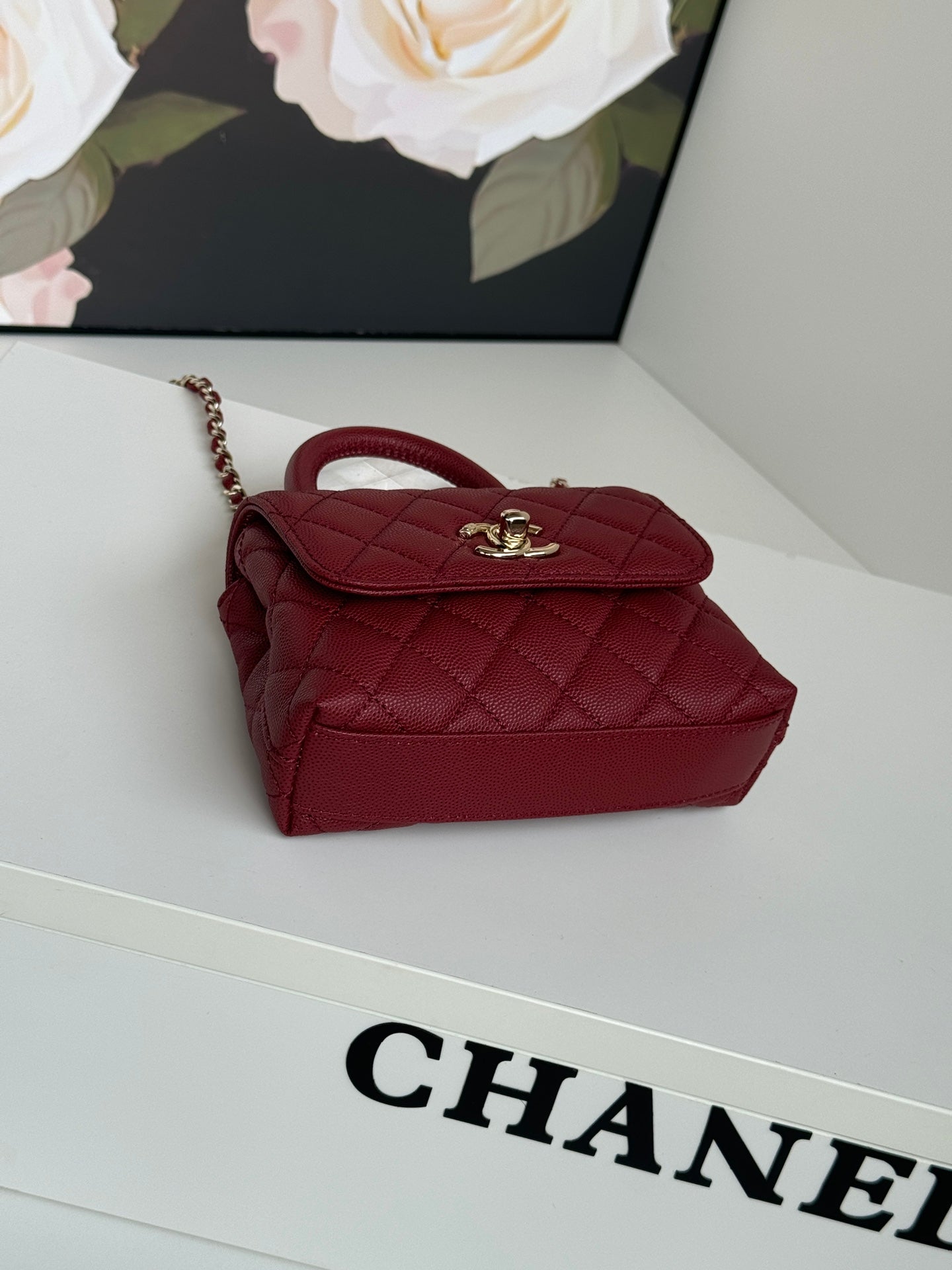 CC 24K COCO HANDLE NANO 14,5 CM CUIR DE VEAU GRAINÉ BORDEAUX QUINCAILLERIE DORÉ 