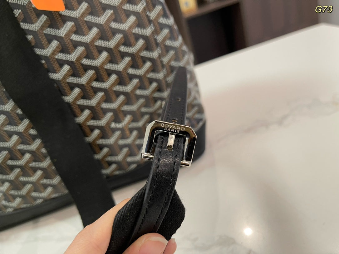 SAC À DOS ALPIN 37 EN CUIR D'AGNEAU NOIR ET TOILE GOYARDINE