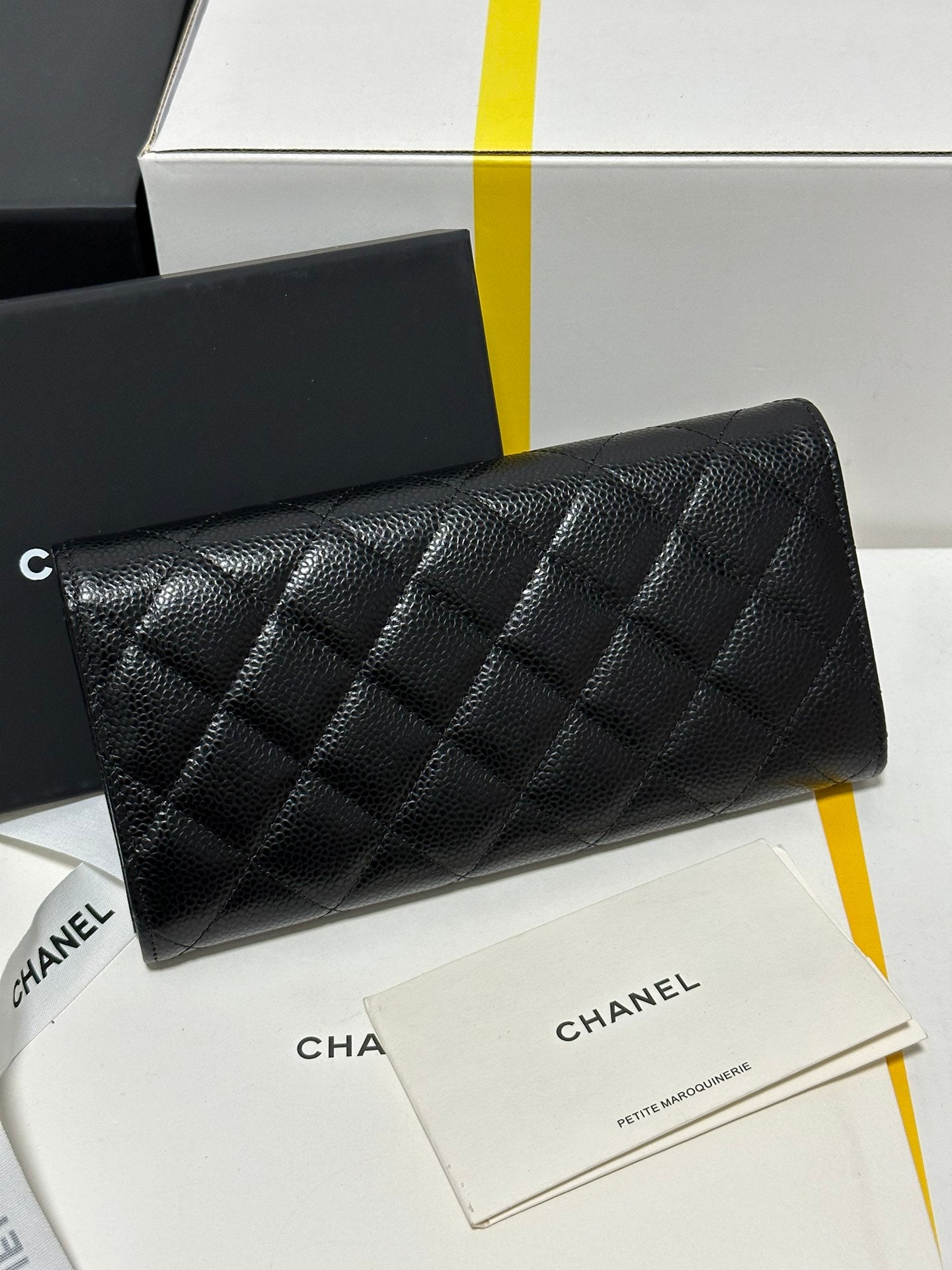 Portefeuille CC Classic Long Rabat Noir Matelassé Caviar Boucle Dorée 243676