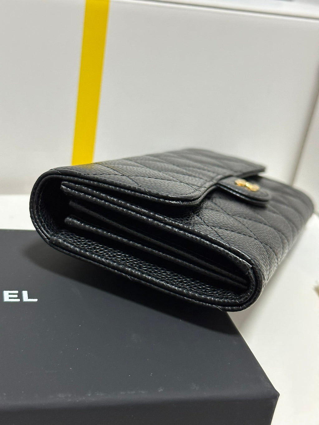 Portefeuille CC Classic Long Rabat Noir Matelassé Caviar Boucle Dorée 243676