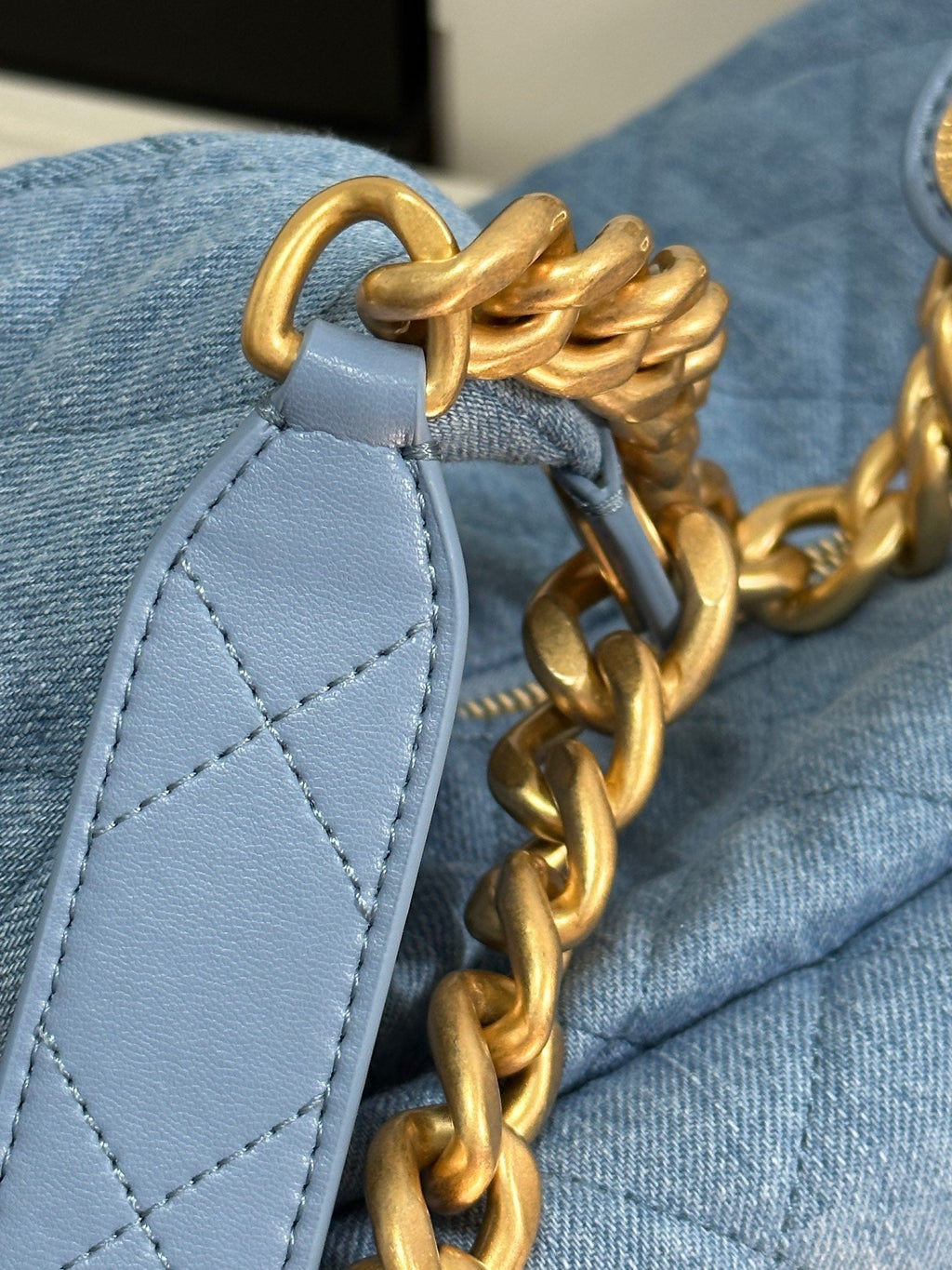 CC 25C HOBO 35CM BABY BLUE DEMIN GOLD HARDWARE 243567