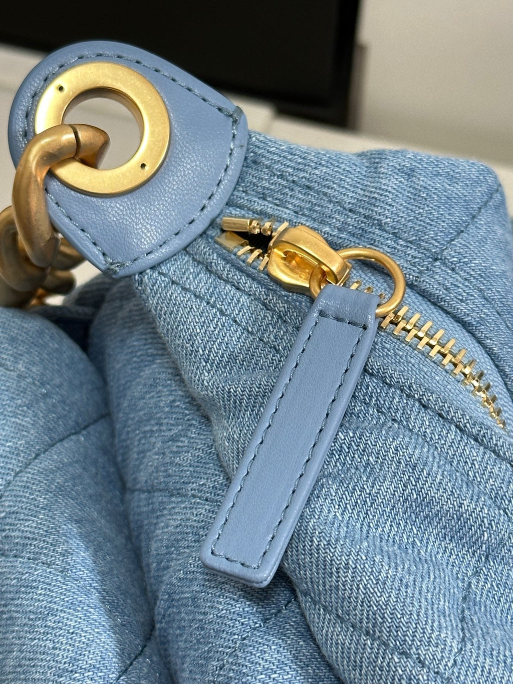 CC 25C HOBO 35CM BABY BLUE DEMIN GOLD HARDWARE 243567