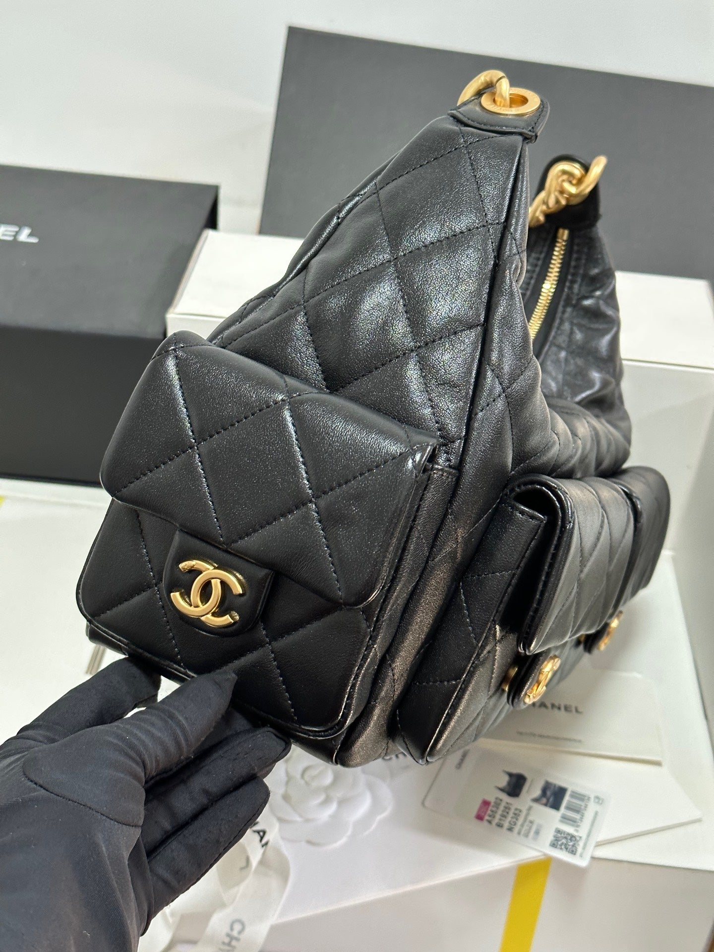 CC 25C HOBO 35CM CUIR D'AGNEAU NOIR QUINCAILLERIE DORÉ 243536