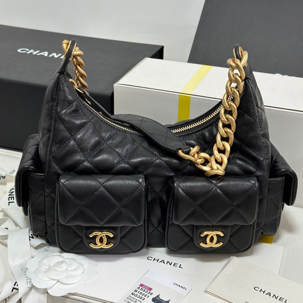 CC 25C HOBO 31CM BLACK LAMBSKIN GOLD HARDWARE 243540