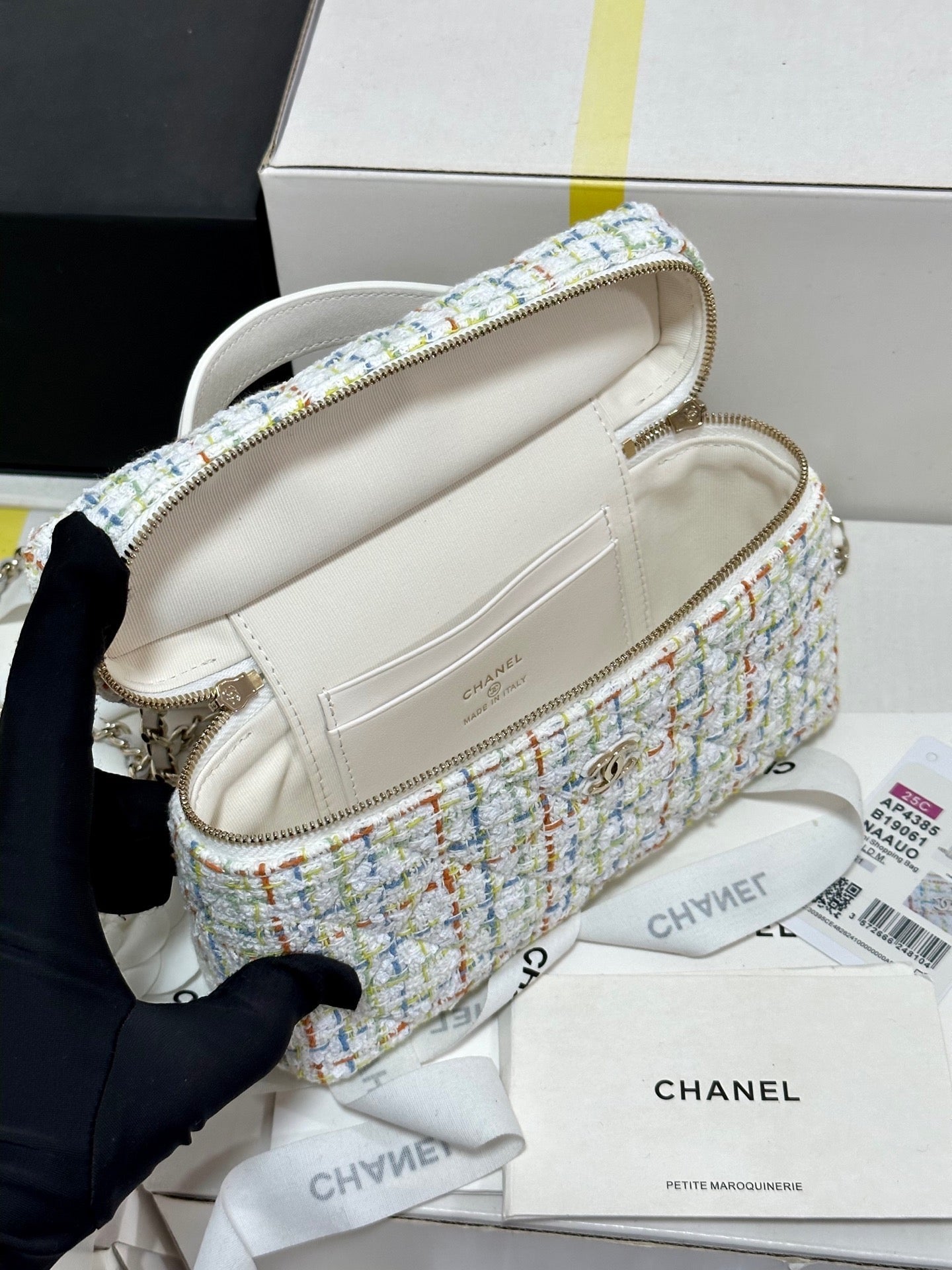CC 25C VANITY CASE 19.5CM MULTICOLOR TWEED LIGHT GOLD HARDWARE