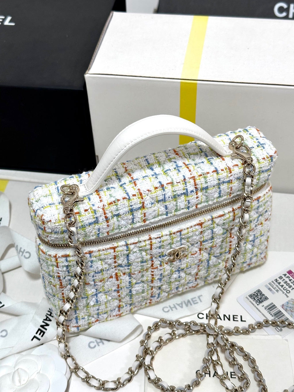 CC 25C VANITY CASE 19.5CM MULTICOLOR TWEED LIGHT GOLD HARDWARE