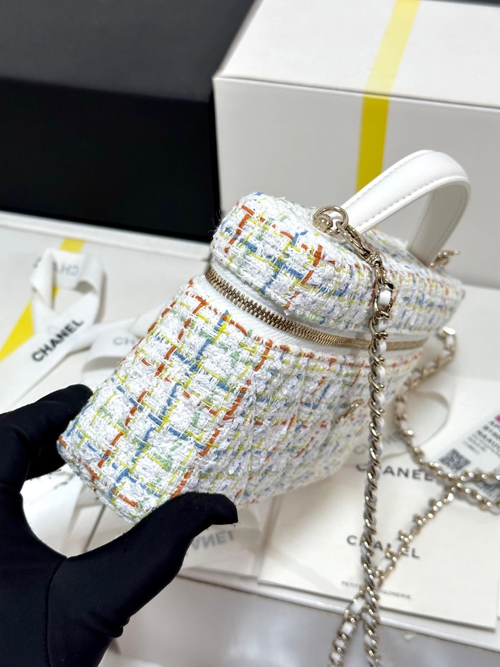 CC 25C VANITY CASE 19.5CM MULTICOLOR TWEED LIGHT GOLD HARDWARE