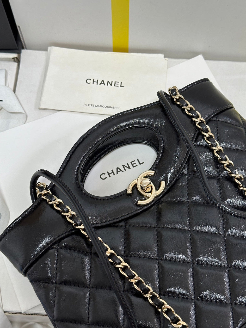 CC 25P MINI 31 BAG BLACK WAXED SHEEPSKIN GOLD HARDWARE 243582
