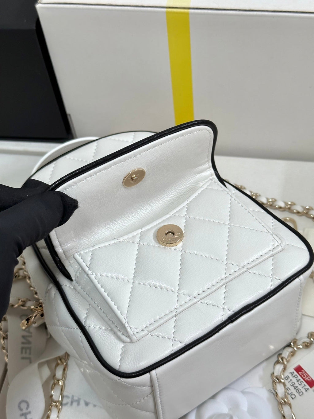 CC 25P MINI SAC À DOS 18 BLANC NOIR AGNEAU QUINCAILLERIE OR 243521